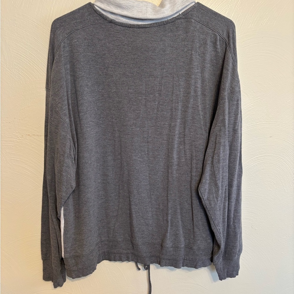 🩶 Simply Vera Vera Wang Colorblock Waffle Knit Pullover (Size M) - Picture 8 of 8